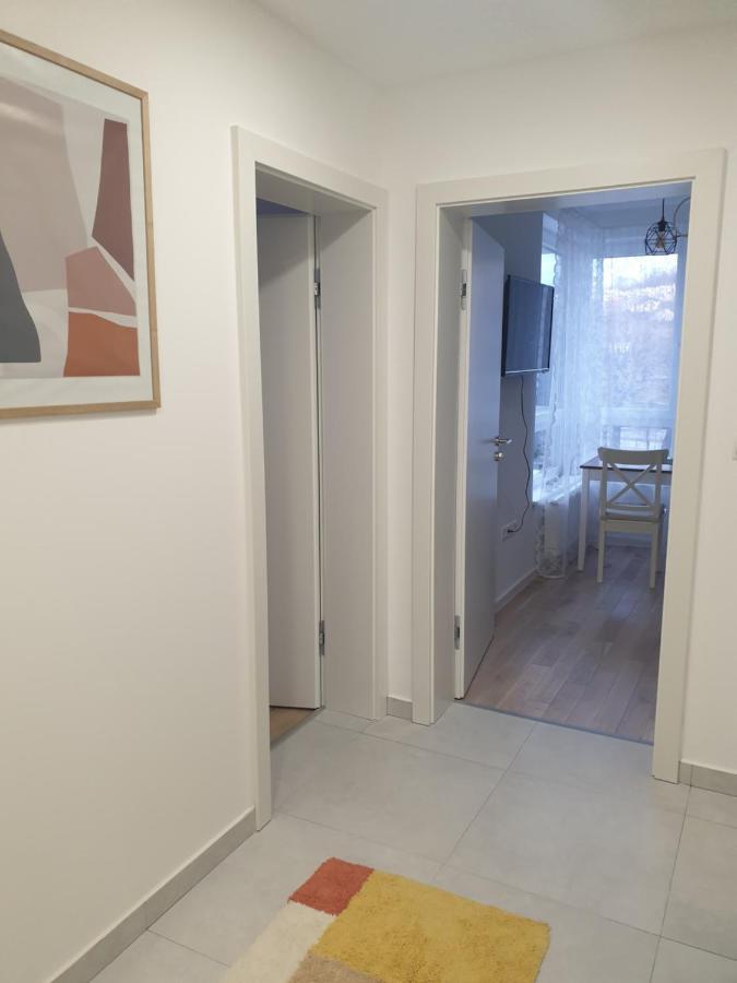 Apartman Viktoria Tuzla Exterior foto